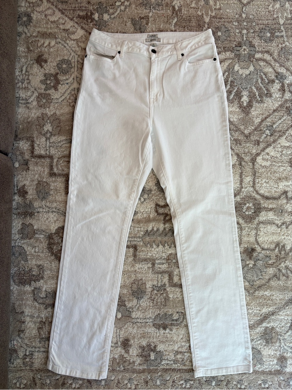 L.L.Bean Classic Fit White Jeans Women’s 12 M/T Stretch Straight Leg
